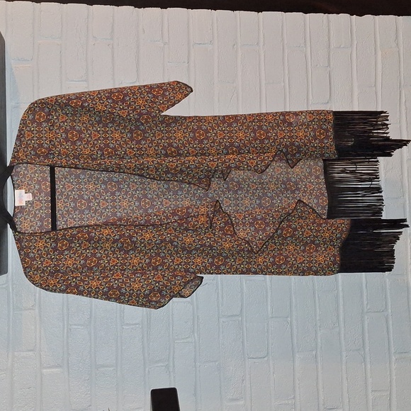 🌞 LulaRoe sheer short-sleeved cardigan with fringe. Size Small - like new - Picture 1 of 9